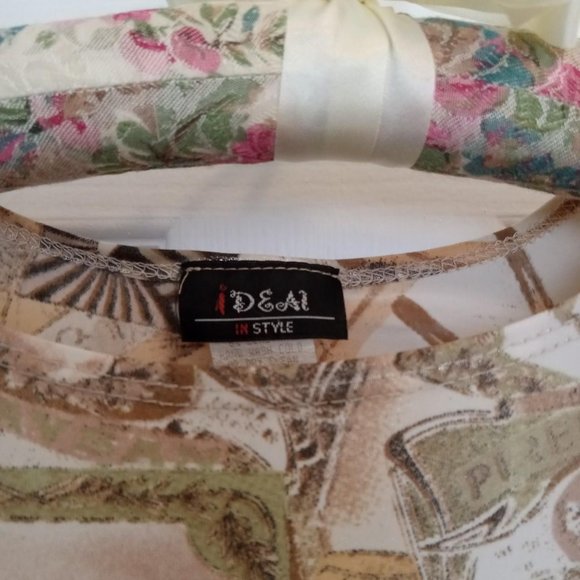 Vintage shimmery three quarter length sleeved graphic top - Picture 2 of 4